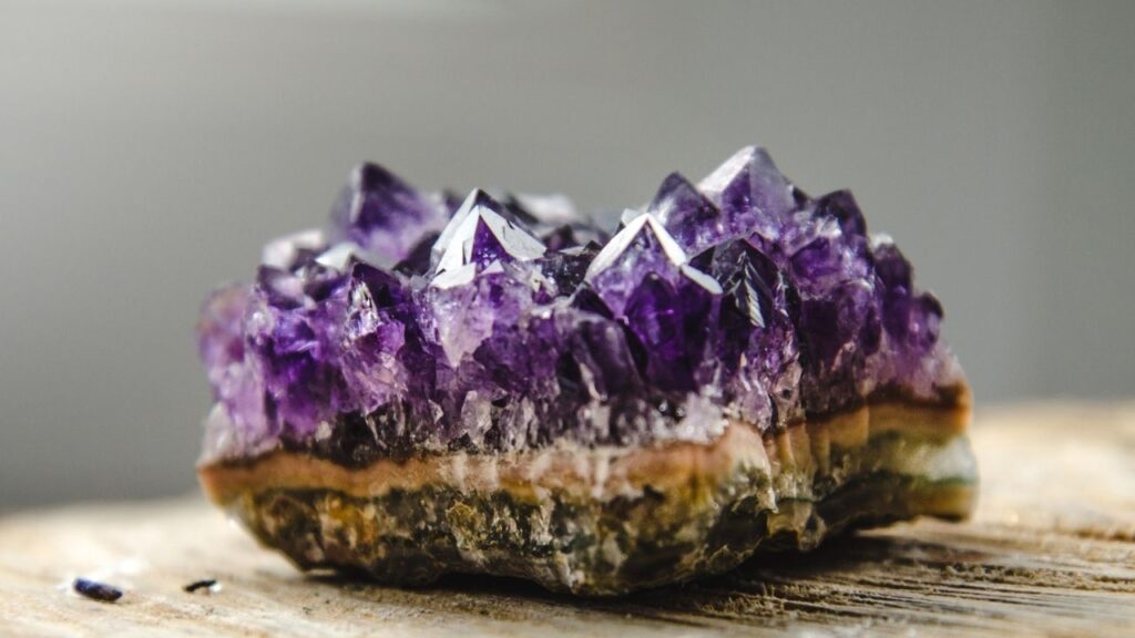 Zdjęcie przedstawiające Ametyst szczotka